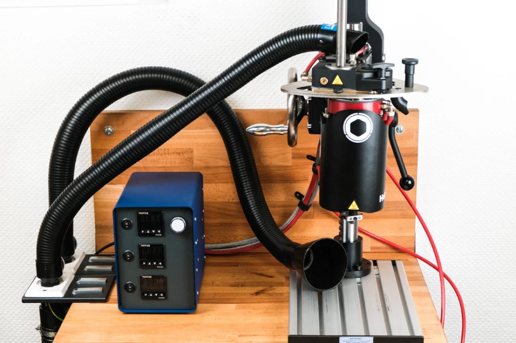 HoliPress High Temp with fume filtration
